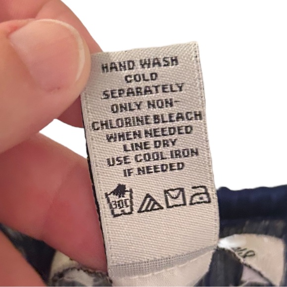 American Rag satin look peasant top size XS - Picture 3 of 7